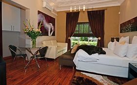 Saffron Guest House